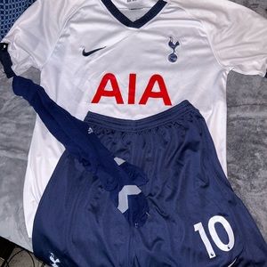 Harry Kane Tottenham Hotspur Size Large Soccer Kit